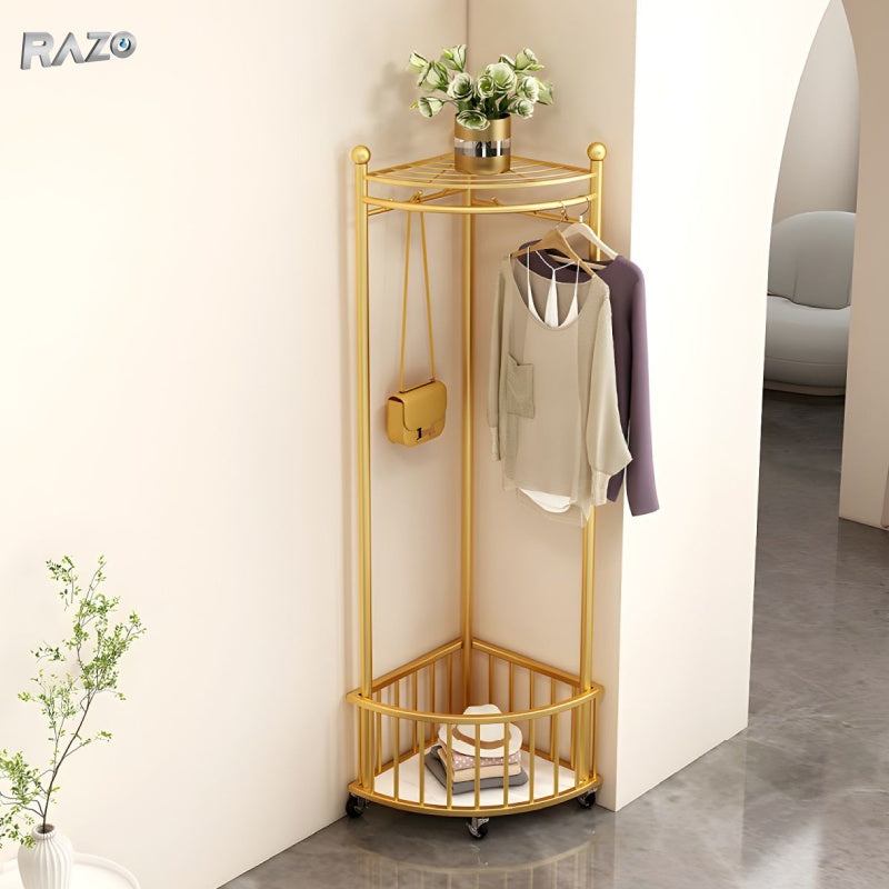 Cuier de colt cu roti RAZO, Metalic, Suport haine multifunctional, Design compact, Economisire spatiu, Stabil, Rezistent, Stil modern vintage, 40x40x160 cm, Auriu inchis
