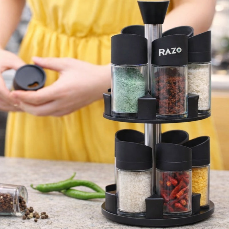 Set 12 recipiente condimente RAZO, Suport rotativ 360°, Organizator bucatarie pe 2 niveluri, Capace dozare dubla, Design compact cu maner, Negru