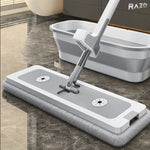 Set mop plat RAZO cu galeata pliabila, 8L, Roti, Sistem stoarcere eficient, 4 lavete microfibra reutilizabile incluse, Design compact